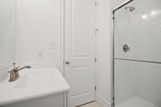 1801 S Wildflower Drive, Deer Park, TX 77536