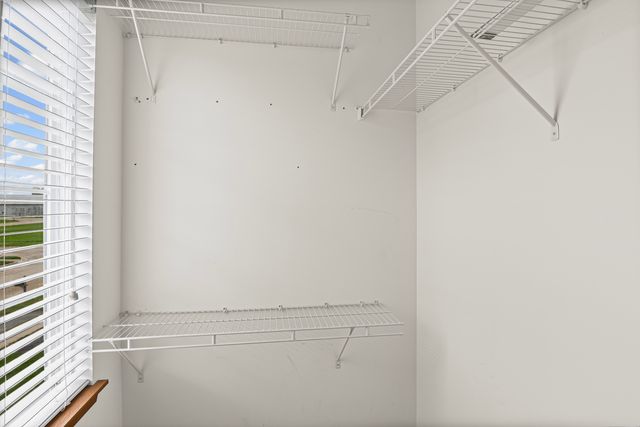 42 W Auburndale Avenue, Cortland, IL 60112