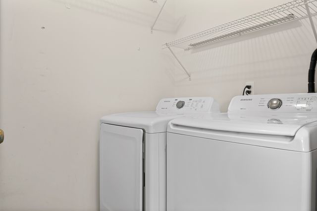 42 W Auburndale Avenue, Cortland, IL 60112