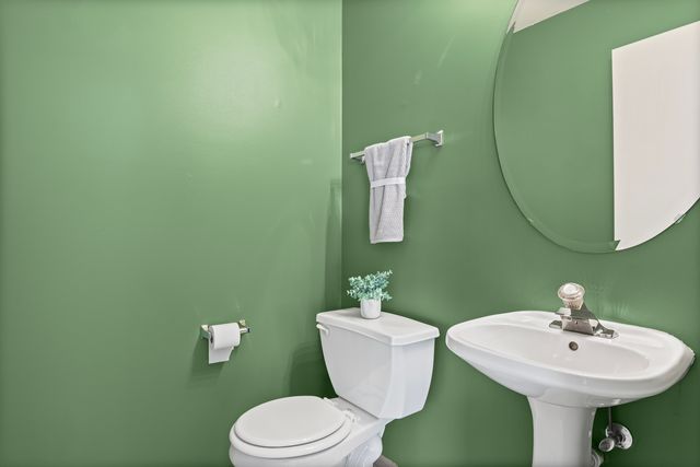 42 W Auburndale Avenue, Cortland, IL 60112