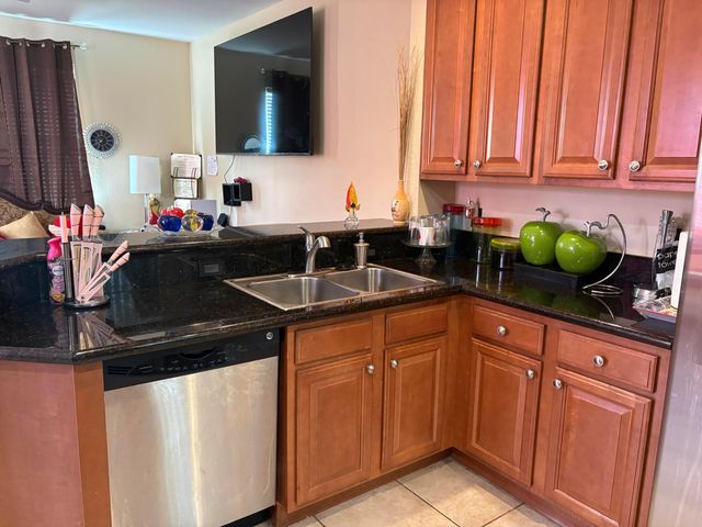 5719 Place Lake Drive, Fort Pierce, FL 34951