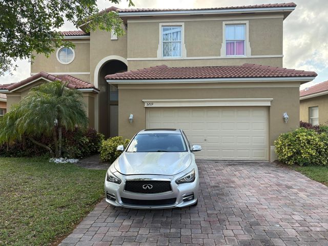 5719 Place Lake Drive, Fort Pierce, FL 34951