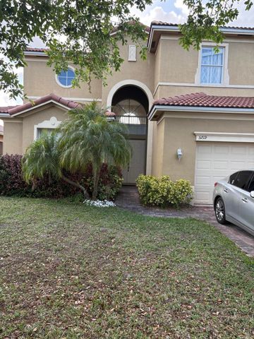 5719 Place Lake Drive, Fort Pierce, FL 34951