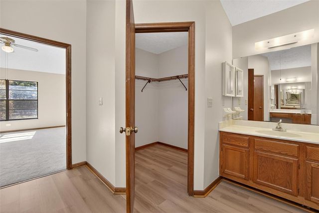 4207 SPRING WAY CIRCLE, Valrico, FL 33596