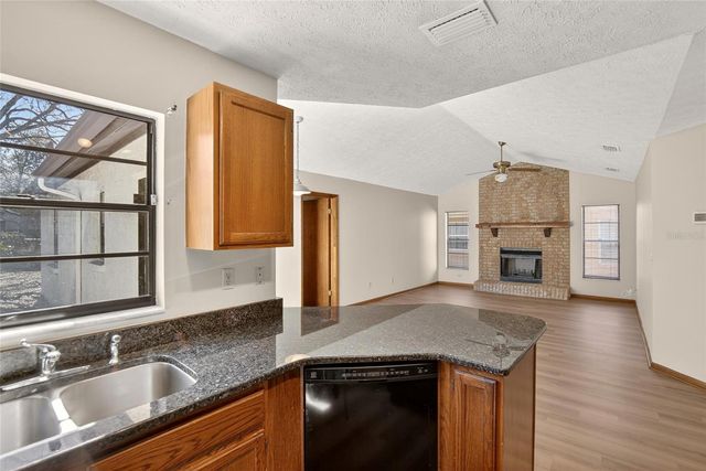 4207 SPRING WAY CIRCLE, Valrico, FL 33596