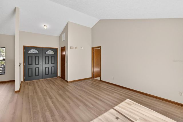 4207 SPRING WAY CIRCLE, Valrico, FL 33596