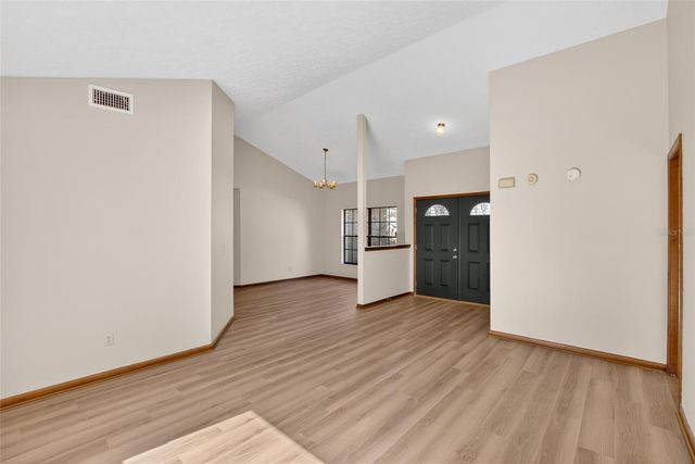 4207 SPRING WAY CIRCLE, Valrico, FL 33596