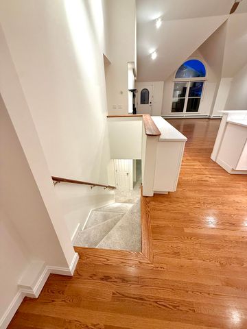 2 Tinys Way, Provincetown, MA 02657