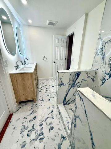 2 Tinys Way, Provincetown, MA 02657
