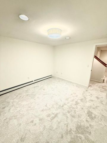 2 Tinys Way, Provincetown, MA 02657