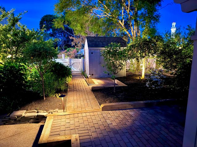 2 Tinys Way, Provincetown, MA 02657