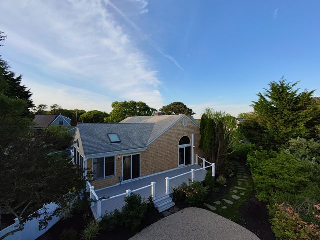2 Tinys Way, Provincetown, MA 02657