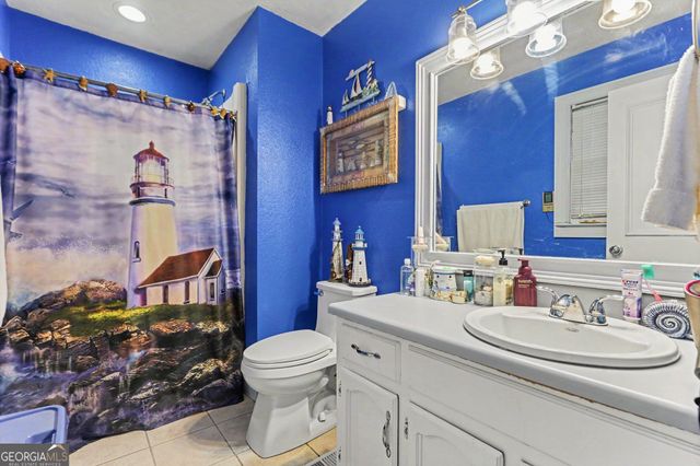 150 Aspen Lake Drive E, Newnan, GA 30263