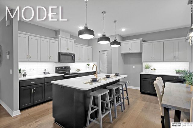 5419 N 190th Avenue, Elkhorn, NE 68022