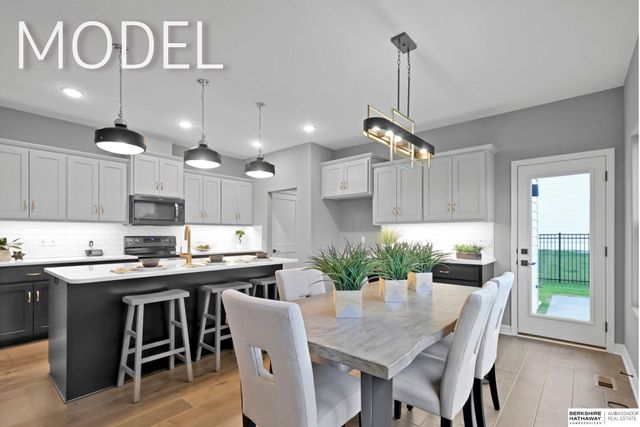 5419 N 190th Avenue, Elkhorn, NE 68022