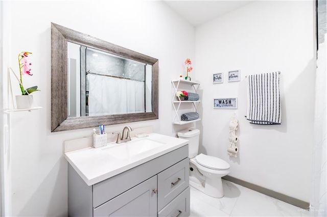 111 Easy Street, San Juan, TX 78589