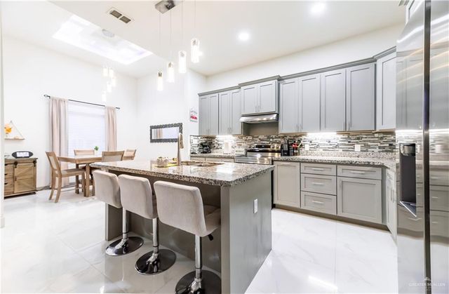 111 Easy Street, San Juan, TX 78589