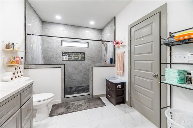 111 Easy Street, San Juan, TX 78589