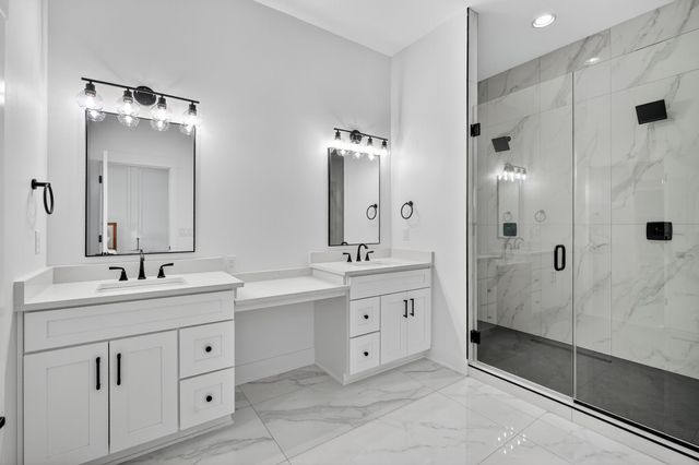 270 NW Montego Court, Waukee, IA 50263