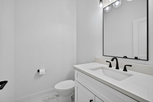 270 NW Montego Court, Waukee, IA 50263