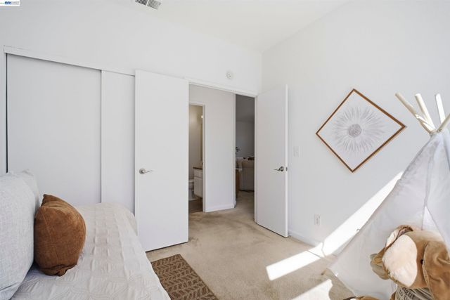 5245 Tacoma Cmn, Fremont, CA 94555