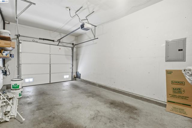 5245 Tacoma Cmn, Fremont, CA 94555