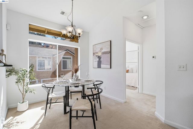 5245 Tacoma Cmn, Fremont, CA 94555