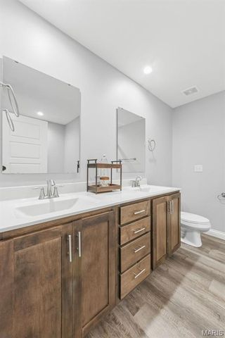 1100 Slapshot Drive, Foristell, MO 63348