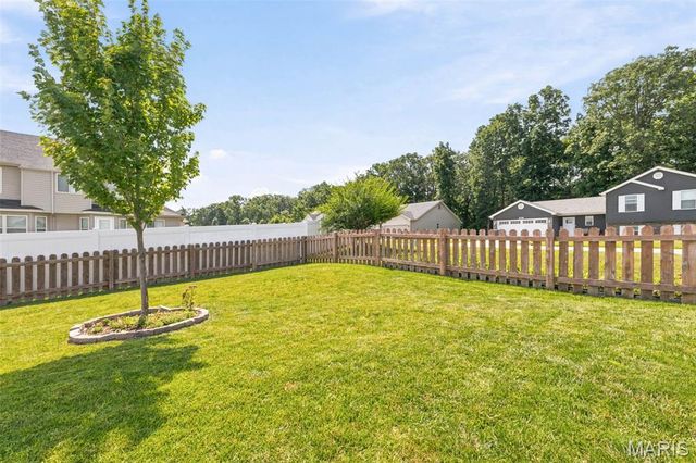 1100 Slapshot Drive, Foristell, MO 63348