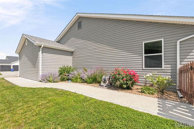 1100 Slapshot Drive, Foristell, MO 63348