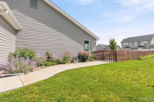1100 Slapshot Drive, Foristell, MO 63348