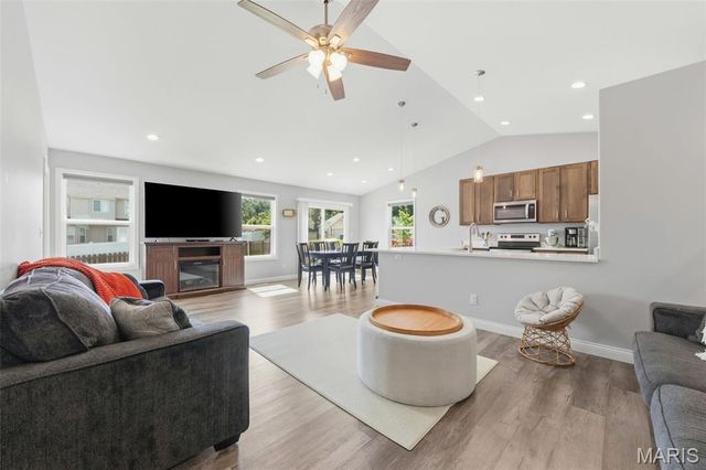 1100 Slapshot Drive, Foristell, MO 63348