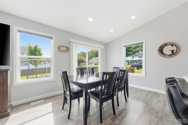 1100 Slapshot Drive, Foristell, MO 63348