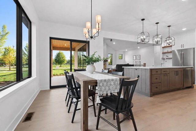 441 RIVERVIEW RIDGE PLACE, Combined Locks, WI 54113