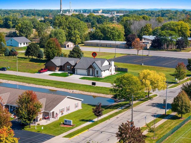 441 RIVERVIEW RIDGE PLACE, Combined Locks, WI 54113