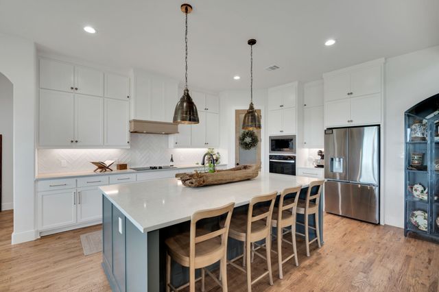 10630 Barleycorn Lane, Venus, TX 76084