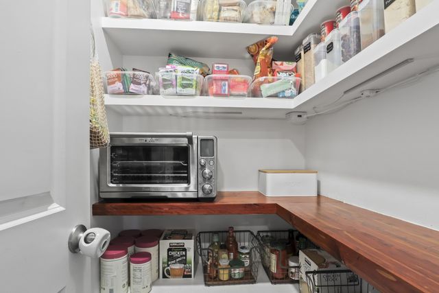 2412 Alberto Dr, Murfreesboro, TN 37127