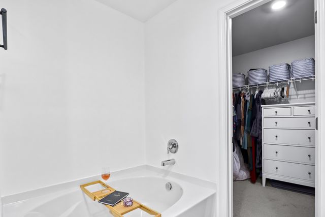 2412 Alberto Dr, Murfreesboro, TN 37127