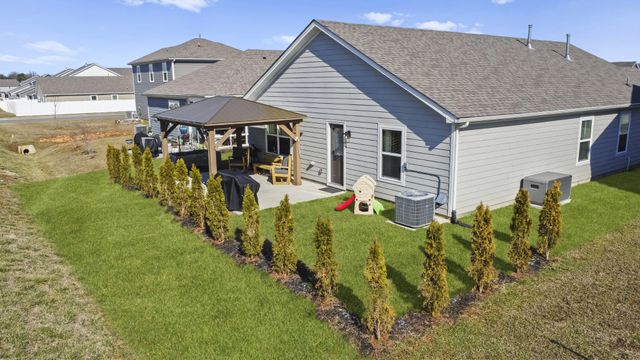 2412 Alberto Dr, Murfreesboro, TN 37127