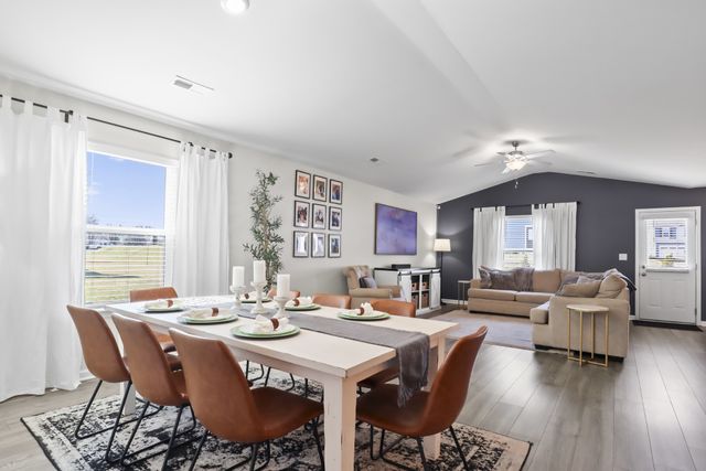 2412 Alberto Dr, Murfreesboro, TN 37127