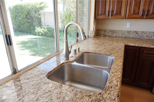 19584 Shadow Glen Circle, Porter Ranch, CA 91326
