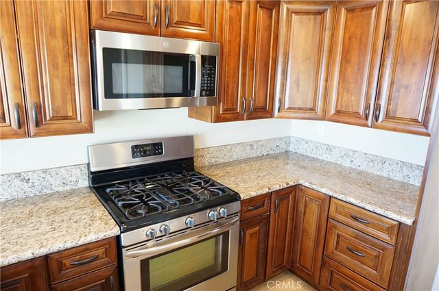 19584 Shadow Glen Circle, Porter Ranch, CA 91326