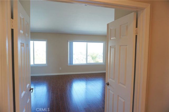 19584 Shadow Glen Circle, Porter Ranch, CA 91326