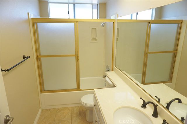 19584 Shadow Glen Circle, Porter Ranch, CA 91326
