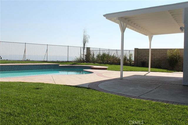 19584 Shadow Glen Circle, Porter Ranch, CA 91326