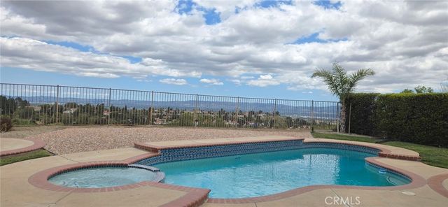 19584 Shadow Glen Circle, Porter Ranch, CA 91326