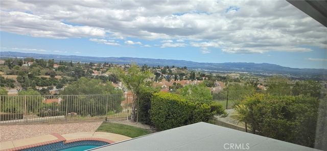 19584 Shadow Glen Circle, Porter Ranch, CA 91326
