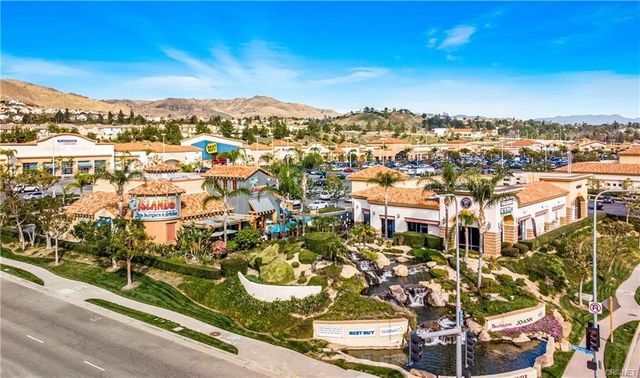 19584 Shadow Glen Circle, Porter Ranch, CA 91326