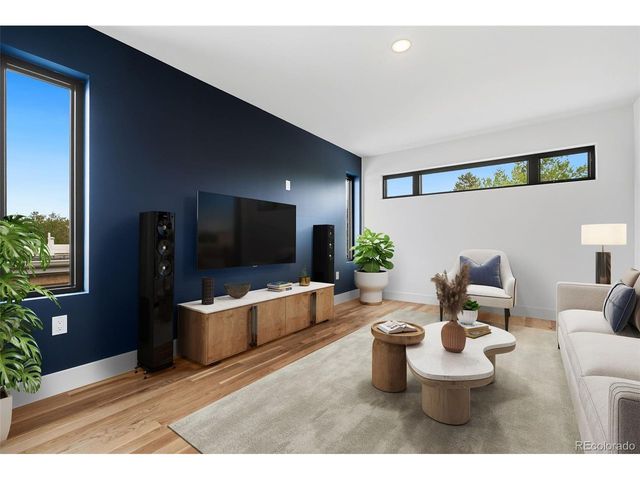 3207 S Sherman St, Englewood, CO 80113