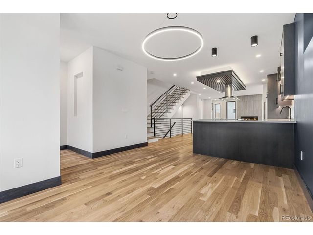 3207 S Sherman St, Englewood, CO 80113
